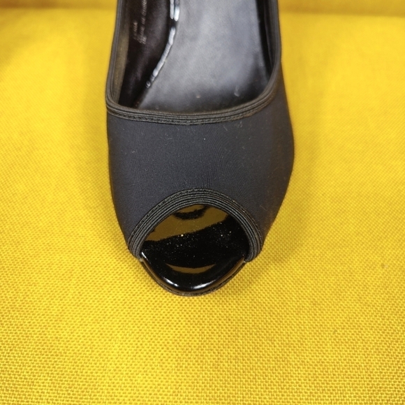 Donald J Pliner Fenia  Women's Slingback Open Toe Black Pump Size 7N - Picture 3 of 8